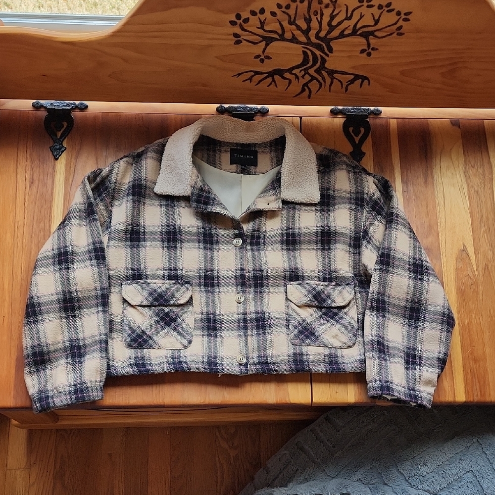 Timing Cropped Plaid Jacket size L